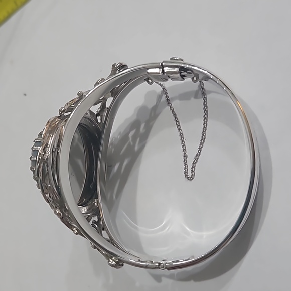 Whiting and Davis Clamper Style Bracelet - Picture 2 of 4